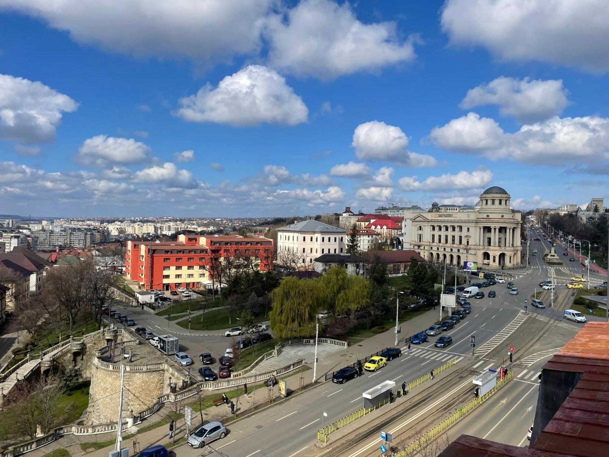 Propriete No.7 - Close To University, Hospital And Downtown Iasi Bagian luar foto